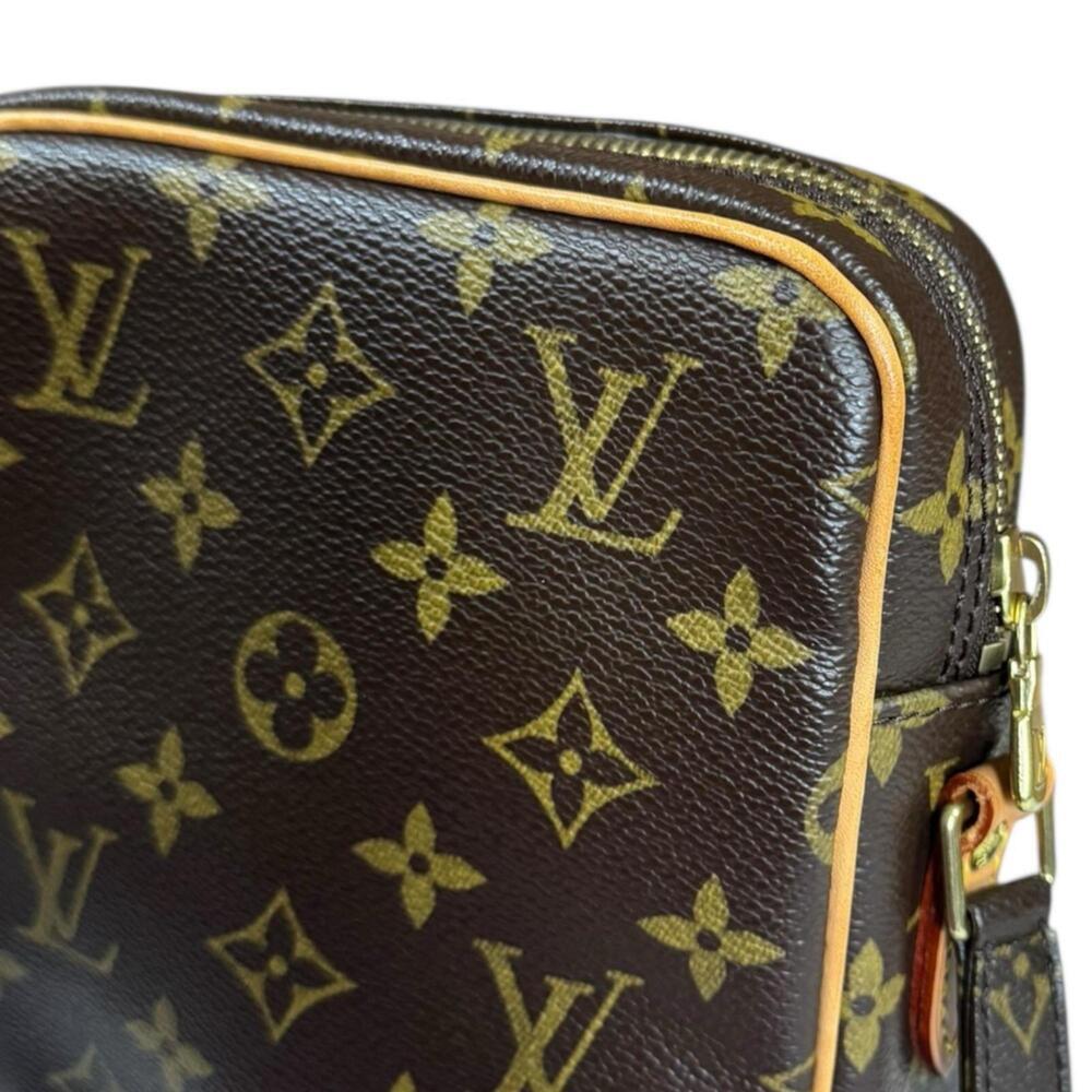 LOUIS VUITTON Authentic Brown Monogram Canvas Shoulder Bag - Picture 11 of 12